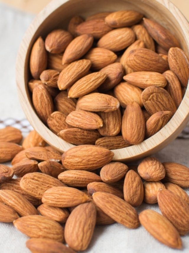 रोज इस तरह बादाम खाने से मिलते हैं ज्यादा फायदे, शरीर में भर जाती है ताकत