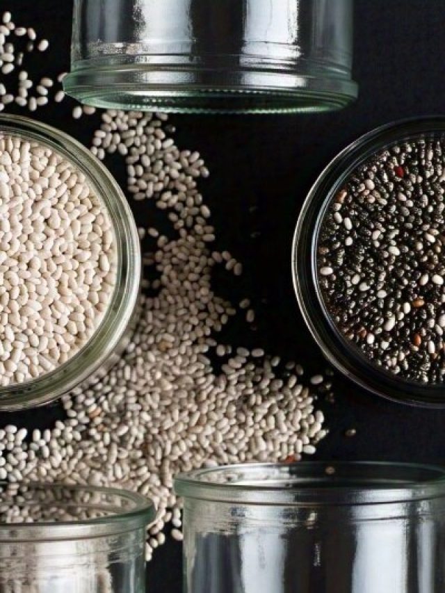सफेद या काले चिया सीड्स: सेहत के लिए कौन से अधिक फायदेमंद?