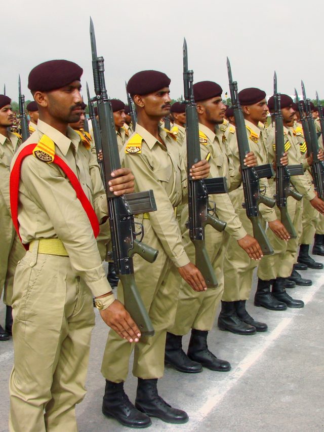 क्या पाकिस्तानी सेना में भर्ती हो सकते हैं हिंदू?