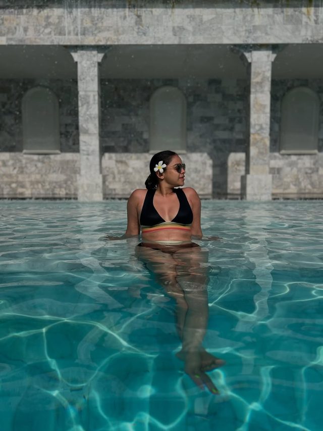 बिकिनी में छाई कपिल शर्मा की 'ऑनस्क्रीन पत्नी', बीच पर बिखेरा स्वैग, फैंस फिदा