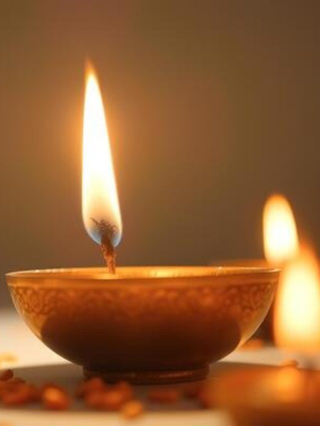 ভুলেও এই দিকে প্রদীপ জ্বালাবেন না, যম অপেক্ষায় থাকে