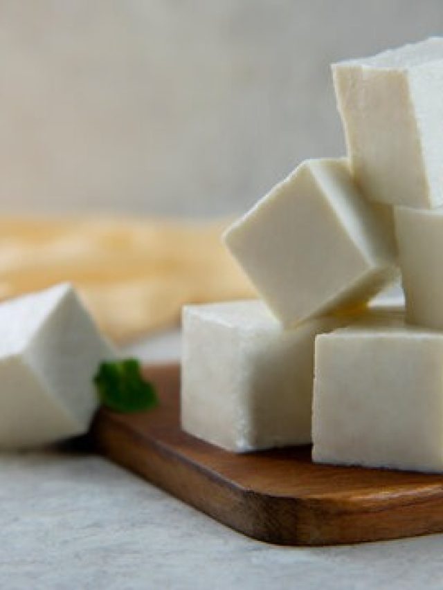 বাজার ছেয়েছে ভেজাল পনিরে, সহজেই কিন্তু চেনা যায় এভাবে