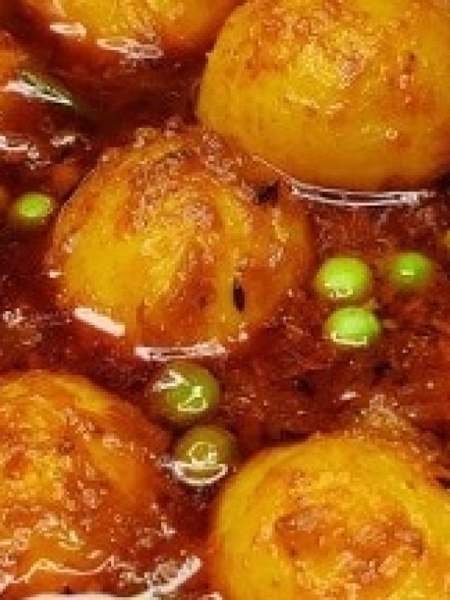 আলুর দম খেতে লাগবে অনুষ্ঠানবাড়ির মতো, দিতে হবে এসব মশলা