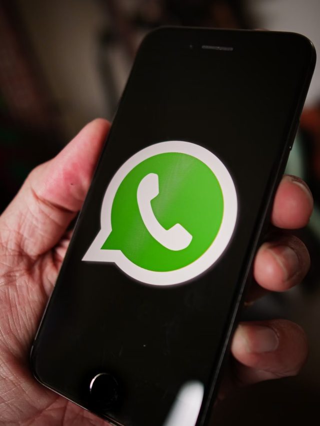 कोई और पढ़ रहा है आपके WhatsApp Messages, ऐसे करें चेक