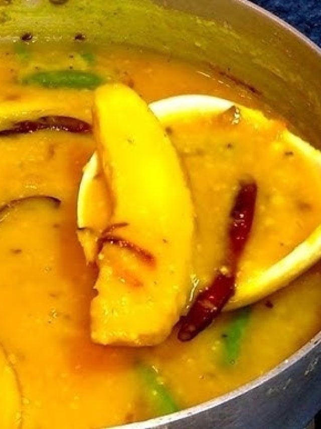 কাঁচা আম দিয়ে অড়হর ডাল বানান এভাবে! সেরা রেসিপি