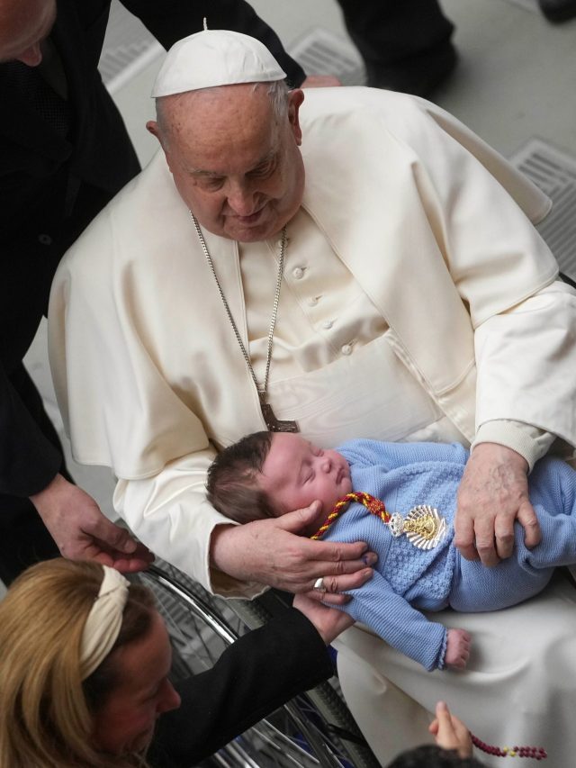 पिज्जा, आइसक्रीम, चाय...88 साल के पोप फ्रांसिस को खाने में पसंद थीं ये चीजें