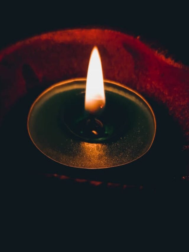 अक्षय तृतीया के दिन इस मुहूर्त में जलाएं दीया, घर में प्रवेश करेंगी मां लक्ष्मी