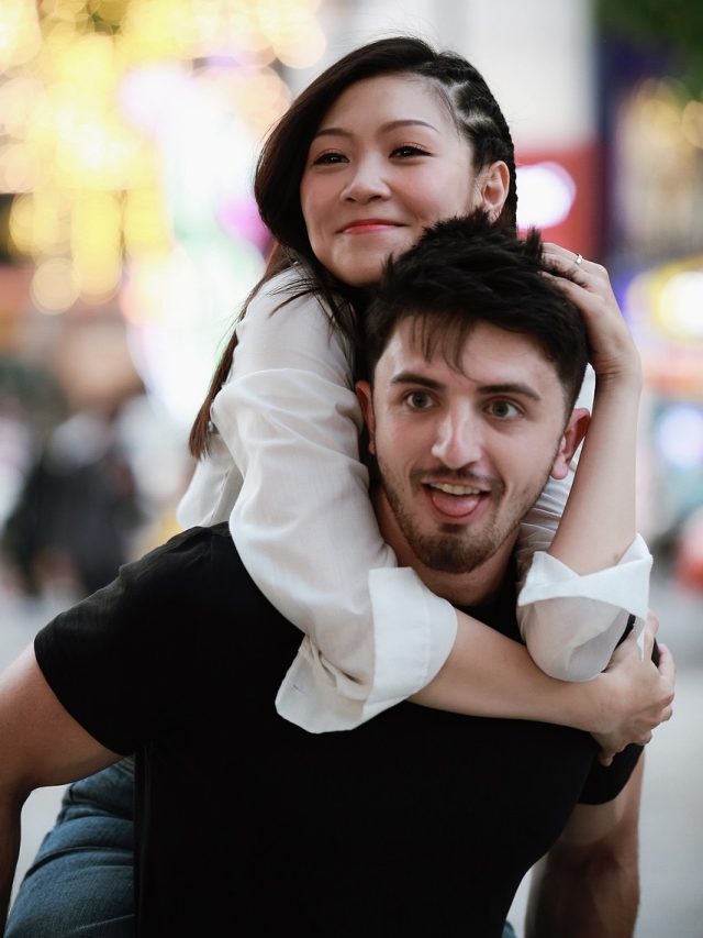 মেয়েদের সঙ্গে দৃঢ় বন্ধুত্ব চান?  এই ৫ অভ্যাসেই করবেন বাজিমাত