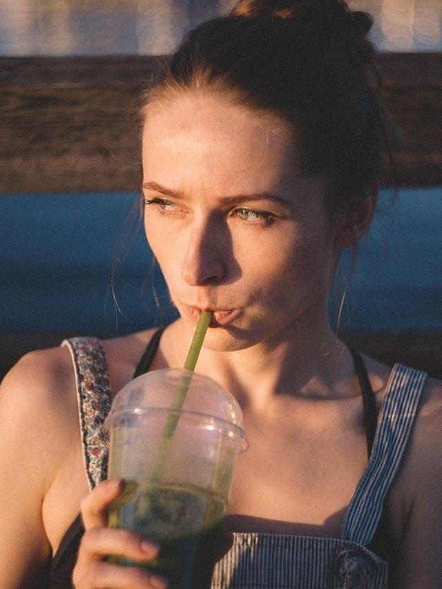 লিভারের সমস্ত টক্সিন টেনে বের করবে, এভাবে বানিয়ে খান ডিটক্স ওয়াটার