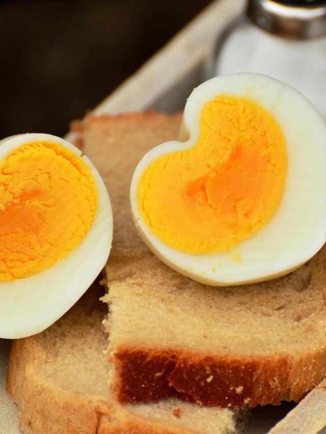 ऐसे लोगों को अंडे की जर्दी नहीं खानी चाहिए, सेहत को पहुंचेगा नुकसान