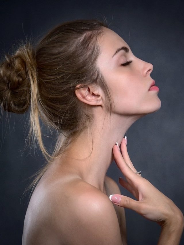 ঘাড়ের কালো দাগ আর লজ্জায় ফেলবে না, আলুর  তৈরি এই প্যাক লাগান