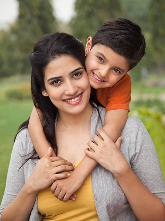মায়েরা কেন ছেলেদের একটু বেশিই ভালবাসে? জানা গেল কারণগুলো