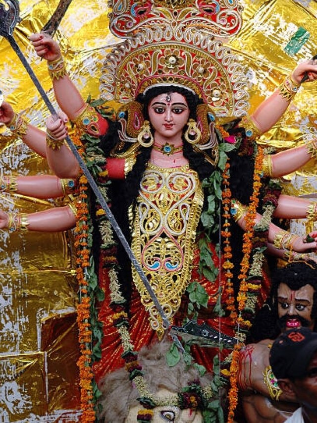 चैत्र नवरात्र की महाअष्टमी कल, भूलकर न करें ये गलतियां