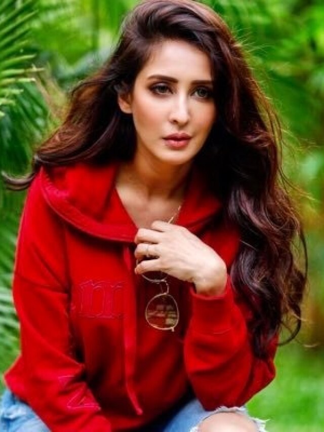 'हां, मेरी वजह से टूटी दोनों शादियां', सफाई देते थकी एक्ट्रेस, कैरेक्टर पर उठे सवाल