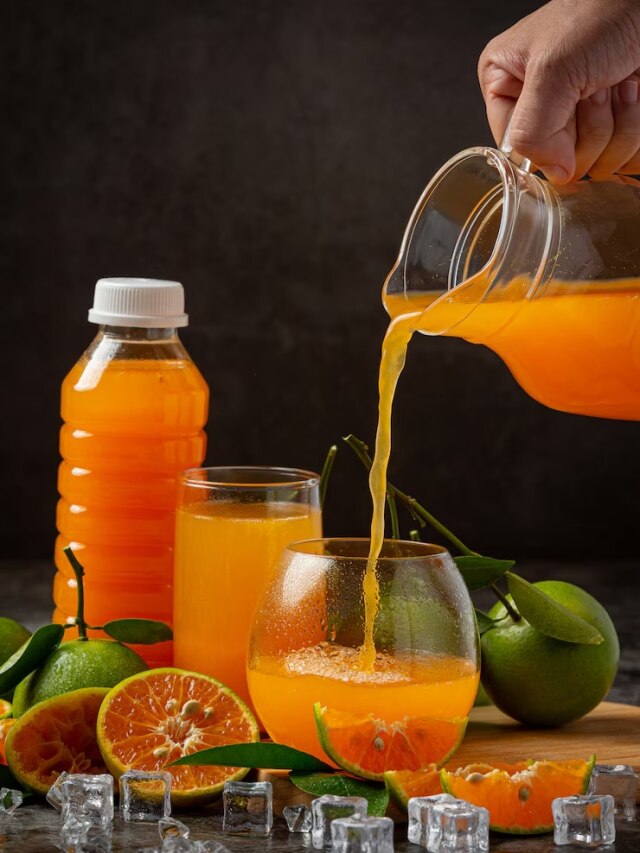 क्यों आपको खाली पेट नहीं पीने चाहिए फ्रूट जूस? कारण जान हो जाएंगे हैरान