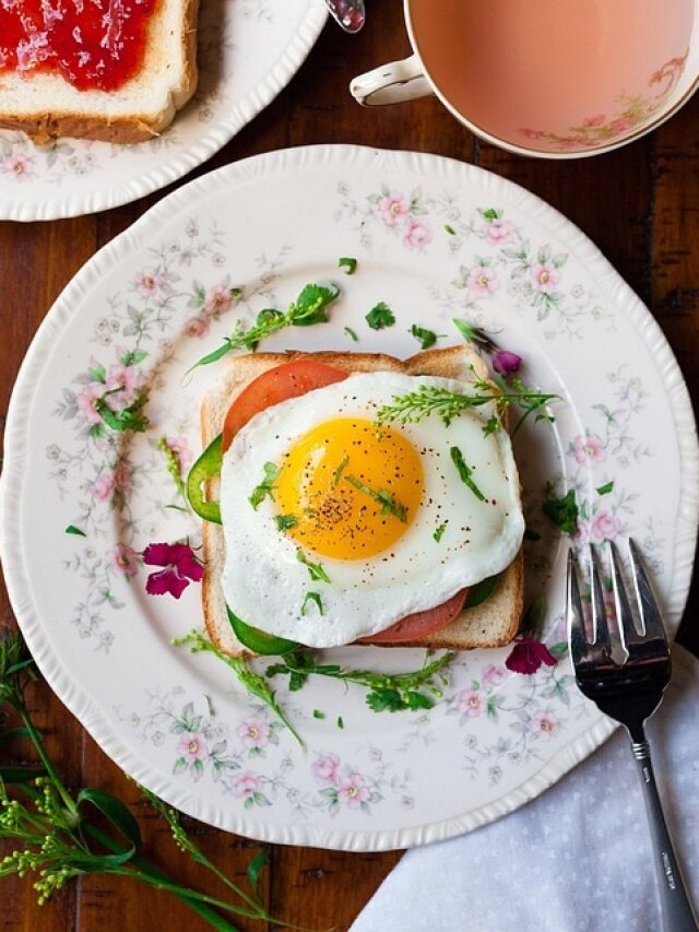 बच्चों को कब से खिलाना चाहिए अंडा? जानें इसके फायदे और खिलाने का सही तरीका