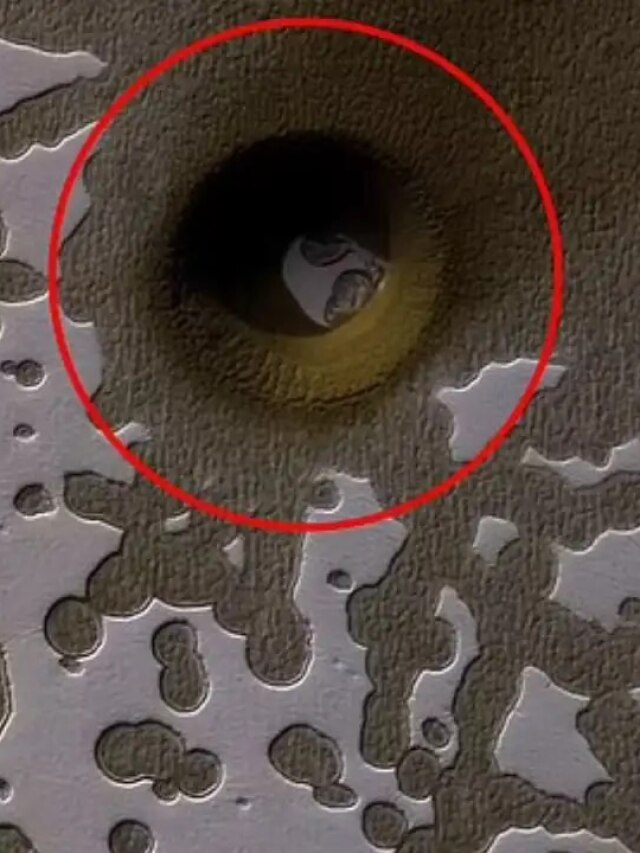 'This could be a portal': Scientists stunned by a gaping Martian pit