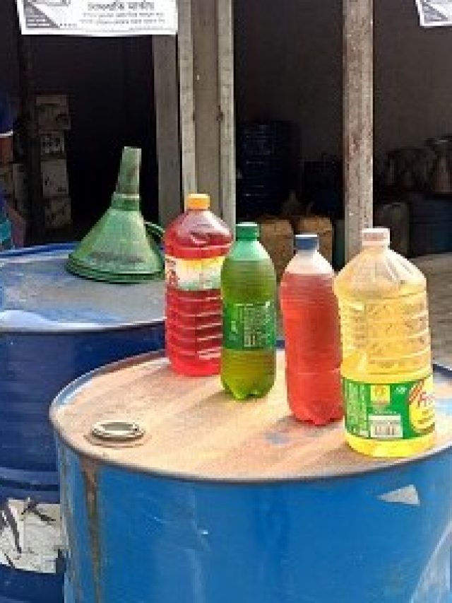 লুজ পেট্রোলে বাইক চালাচ্ছেন, ঠিক না ভুল?