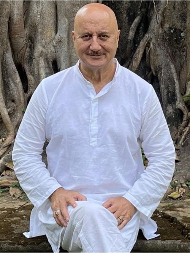 ड्रोन अटैक के बाद अनुपम ने जम्मू फोन कर पूछा भाई का हाल, बोला- भारत में हैं, टेंशन मत लो