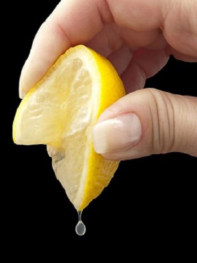 চোখে লেবুর রস ঢুকে গেছে? ৫ উপায়ে মিলবে আরাম