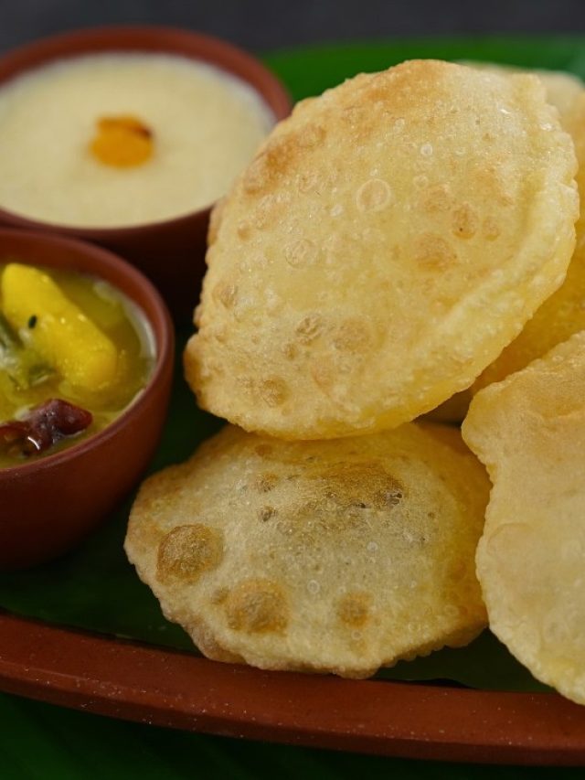 বাঙালির প্রিয় লুচি শব্দের অর্থ কী? শিক্ষিতরাও উত্তর জানেন না