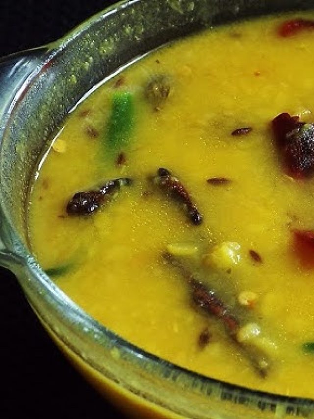 প্রেসারে মুগ ডাল সেদ্ধ করতে কটা সিটি দেবেন?  অভিজ্ঞ রাঁধুনির টিপস