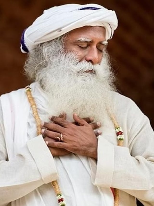 सद्गुरु ने बताए श्रीकृष्ण के ये 5 गुण, जिन्हें जानकर बदल जाएगी आपकी भी जिंदगी