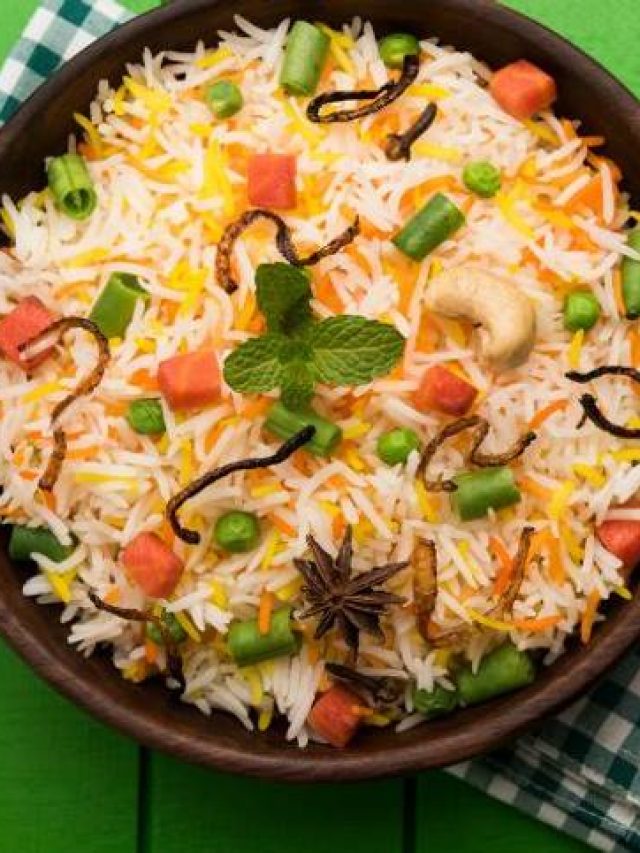 দুর্দান্ত নিরামিষ বিরিয়ানি! সহজ রেসিপি জেনে বাড়িতে বানান