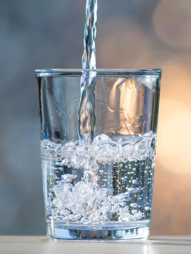 ঘরের কোণে জল রেখে দিন ৭দিন, দেখুন এবার কী হয়?