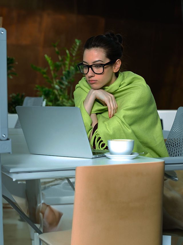 ‘Office ACs are lying to you’: Why women are always freezing at work