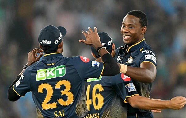 शुभमन की टीम की बढ़ी टेंशन... IPL छोड़ अचानक घर लौटा ये धुरंधर