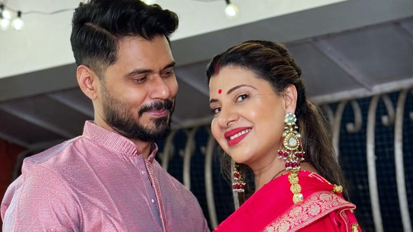 8 साल बड़ी हीरोइन से रचाई शादी, रिश्ते के खिलाफ थीं सासू मां, एक्टर बोला- मेरी जिंदगी...