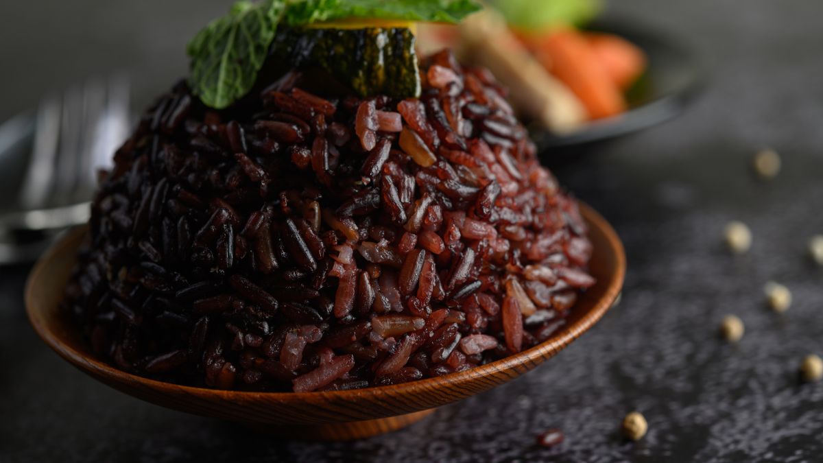 खाना शुरू कर दें ये ब्लैक फूड्स, पूरी सर्दी बीमारियां रहेंगी दूर