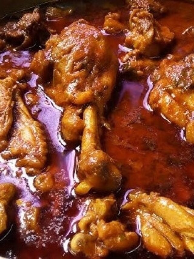 এই সময় কাশ্মীরি লঙ্কা দিলেই চিকেনের ঝোল হবে পারফেক্ট লাল