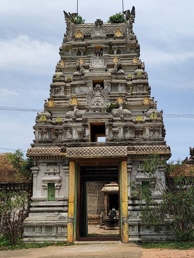 এই মন্দিরে চিনি দিয়ে পুজো দিলে নাকি ব্লাড সুগার সেরে যায়, ঠিকানাটা জেনে নিন