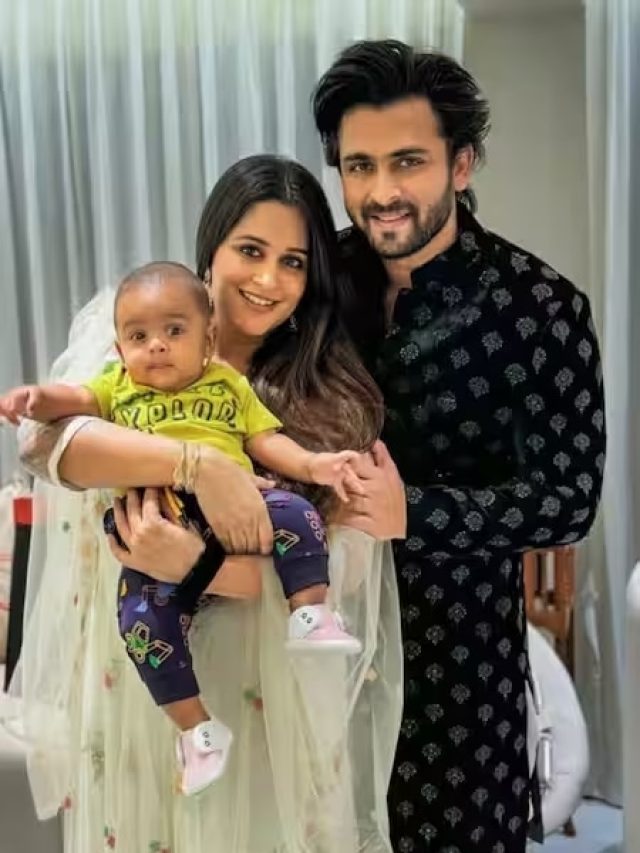 গুরুতর অসুস্থ অভিনেত্রী দীপিকা, সন্তান সামলাচ্ছেন কে?