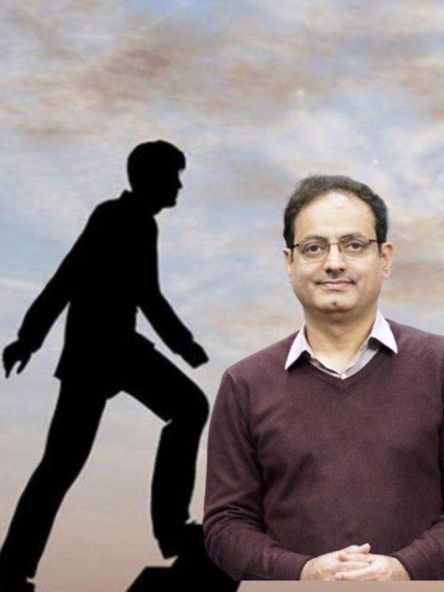 সাফল্যের সিঁড়ি  উঠবেন সহজেই,  পথ বাতলালেন বিকাশ দিব্যকীর্তি স্যার