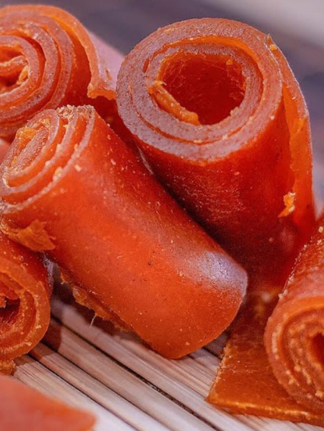 কেনার চেয়ে বাড়িতেই বানান আমসত্ত্ব, জানুন ননী ঠাকুমার স্পেশাল রেসিপি