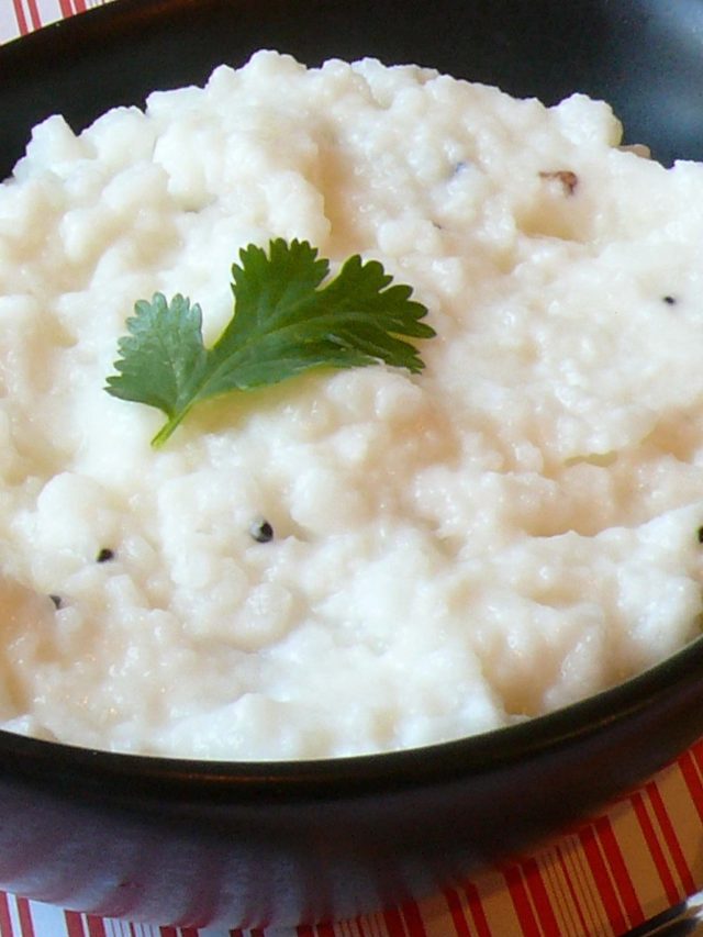 গরমের দুপুরে রোজ রোজ দই ভাত খেলে কী হয়? জেনে রাখুন