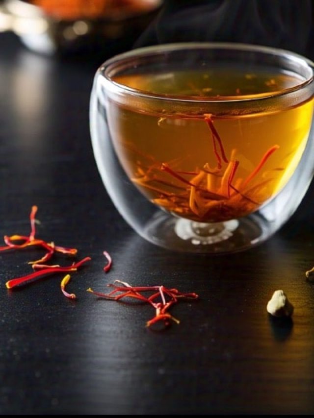 केसर-इलायची बढ़ती उम्र को कर देते हैं धीमा! ऐसे बनाएं 'चमत्कारी' चाय