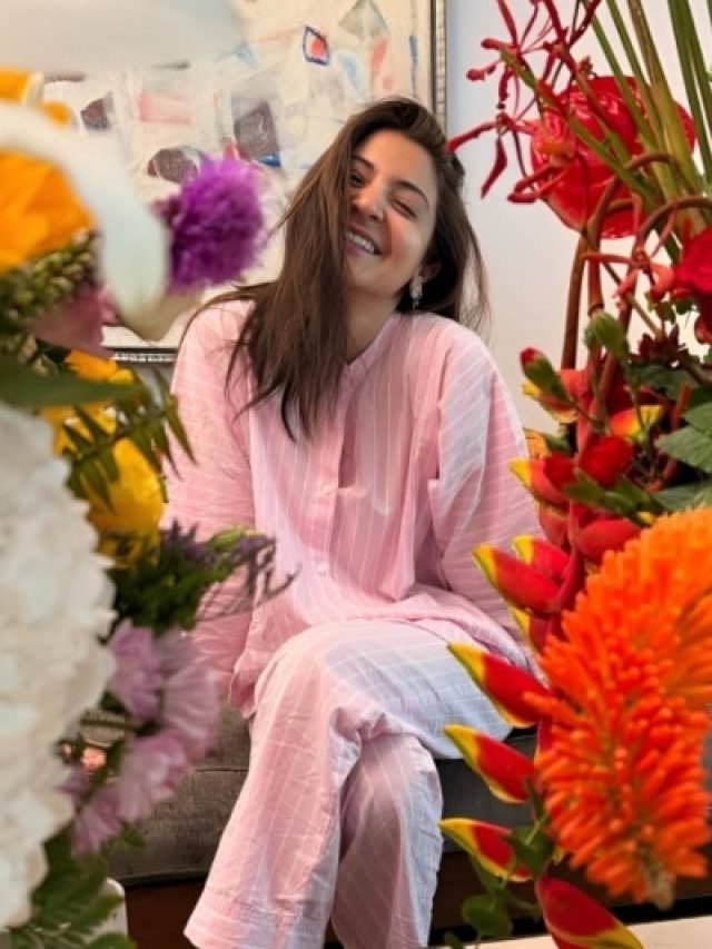 अनुष्का शर्मा ने इतना सस्ता को-ऑर्ड सेट पहन मनाया बर्थडे, सादगी ने जीता फैंस का दिल