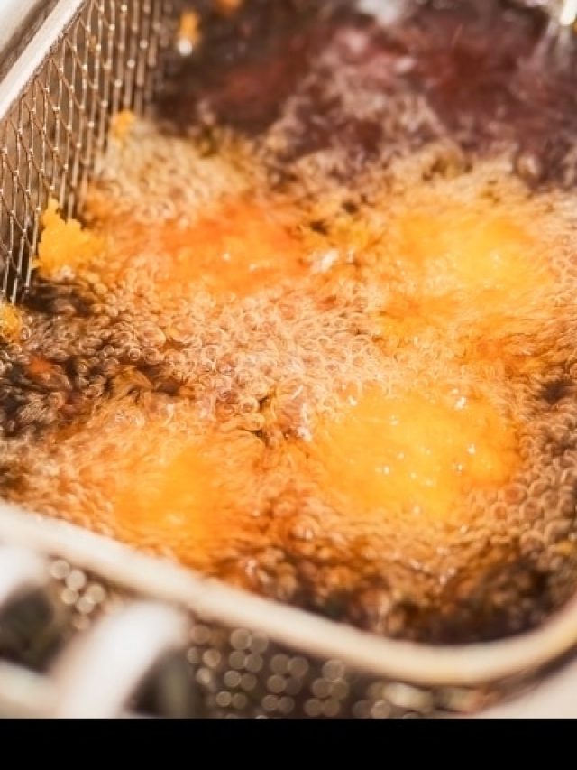 तले हुए फूड के शौकीनों के लिए राहत की खबर!  डॉक्टर ने बताए फ्राई करने के लिए 4 तेल