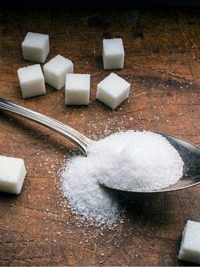 रोज इतने चम्मच से ज्यादा चीनी है जहर, शरीर खुद देने लगता है ये वॉर्निंग्स