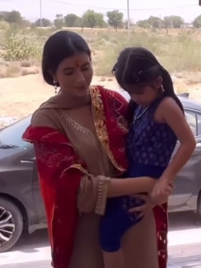 एक्ट्रेस ने अकेले बनवाया करोड़ों का घर, नन्ही परी संग किया गृहप्रवेश, दिखाई झलक