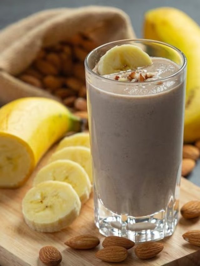 ছাতুর স্মুদি আর শেক এভাবে বানালে ছেলে-বুড়ো হামলে খাবে