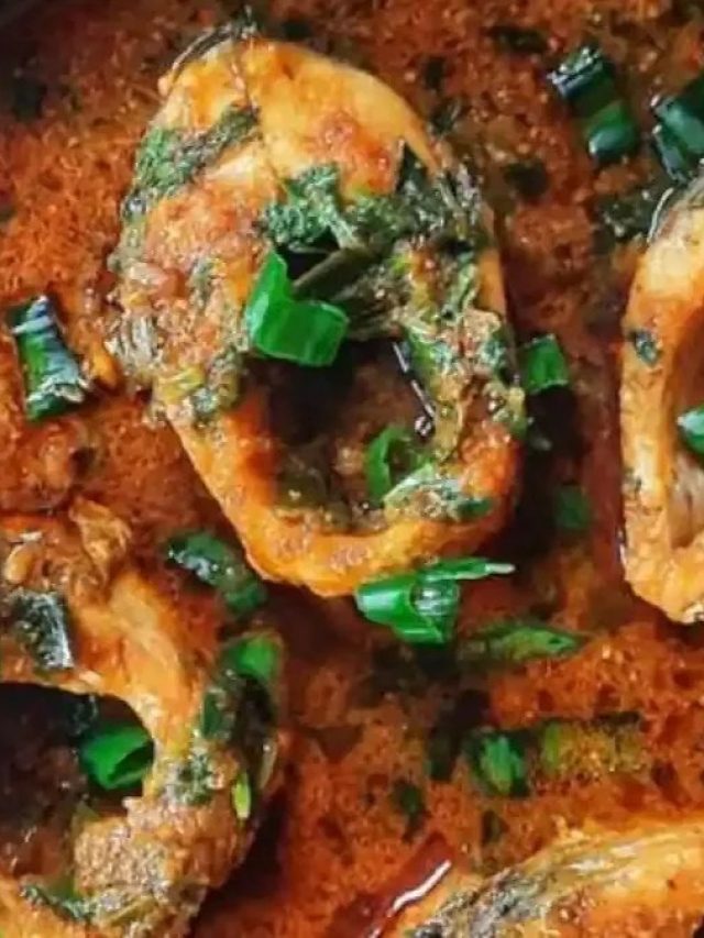 মাছের কাঁটা চিবিয়ে খেলে এসব হয় শরীরে, জানুন