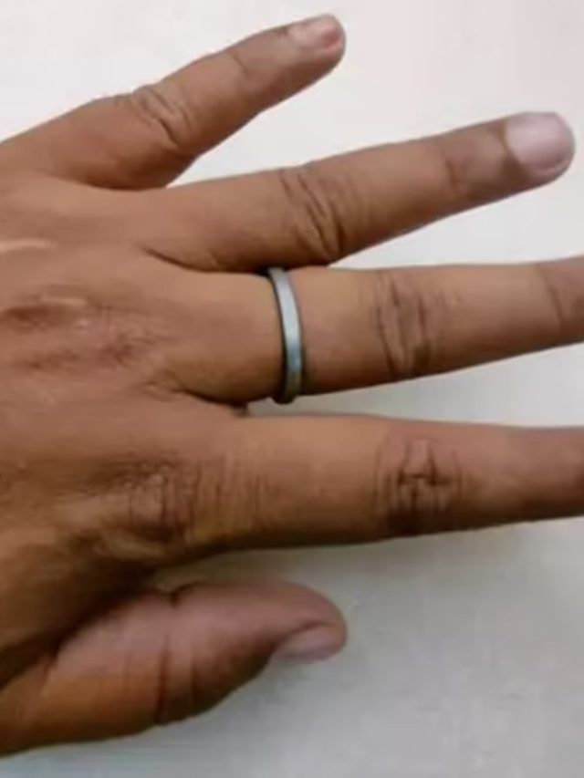 সস্তার লোহার আংটি পরলে এসব উপকার হয়, অনেকেরই জানা নেই