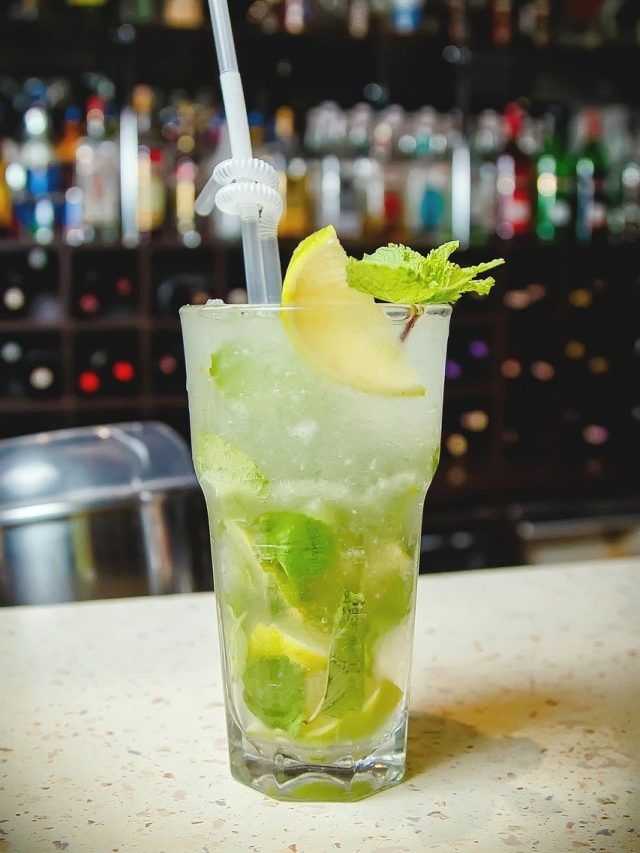 গরমে রাস্তায় লেবুর শরবত! সতর্ক না হলে বিপদ