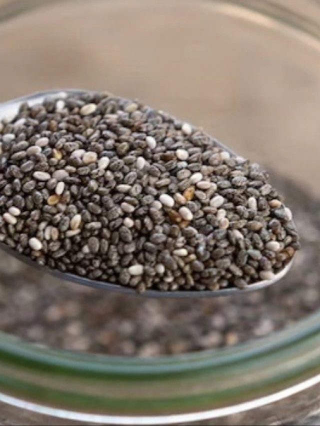 চিয়া সিড খেলেই শরীর খারাপ হচ্ছে, কারা ভুলেও খাবেন না, জানা উচিত