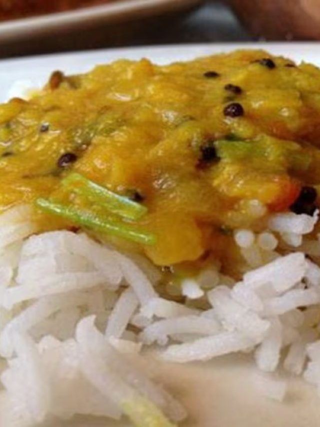 ভাতে ডাল মেখে খেলে কী হয়, কল্পনাও করতে পারবেন না